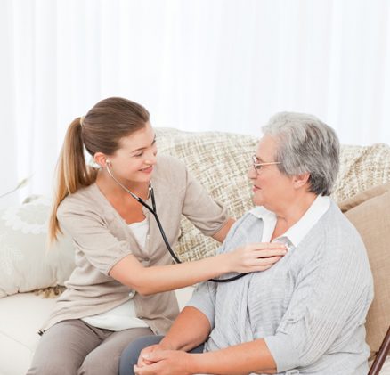 Home visit doctor service in Sharjah